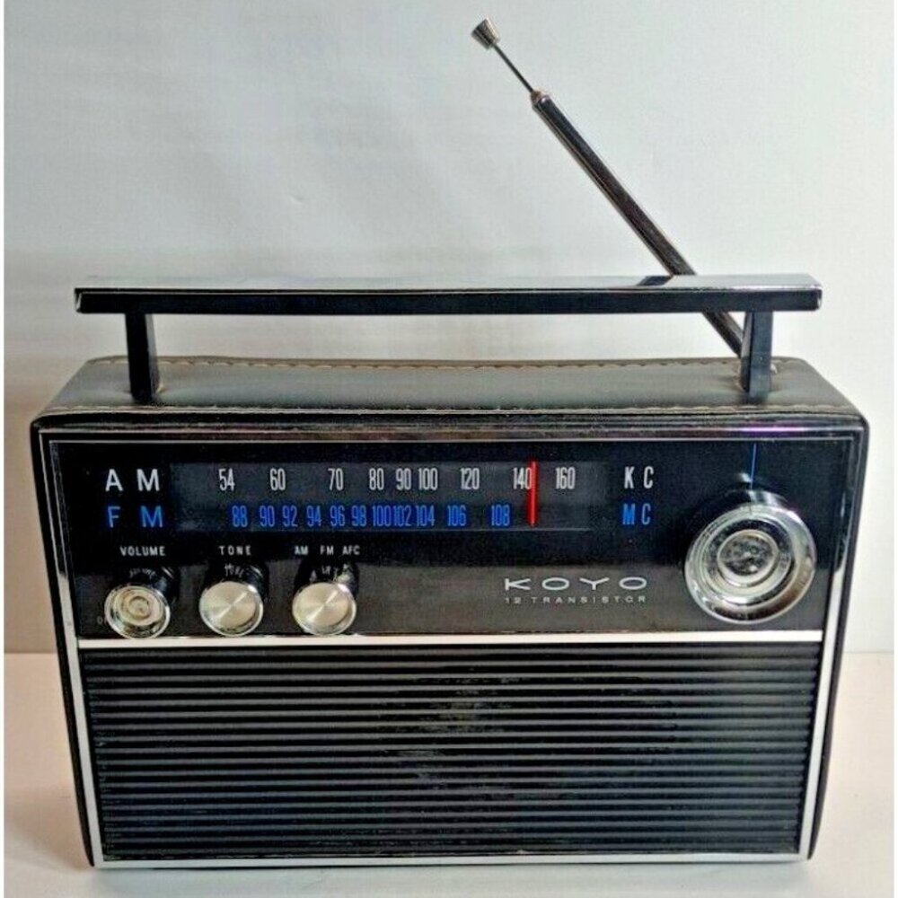 Vintage Koyo 12 Transistor AM/FM Radio. TESTED WORKS!